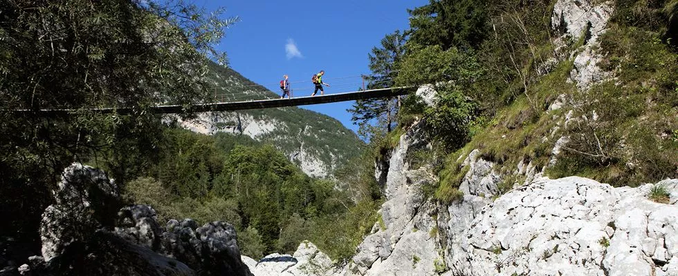 Brücke über den Fluss Soča