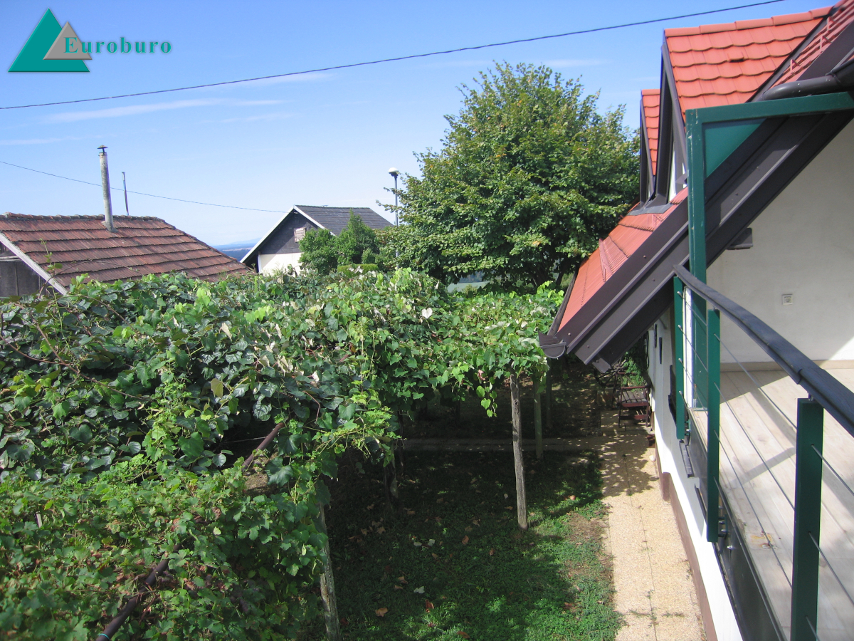 Blick von der Terrasse im obersten Stock