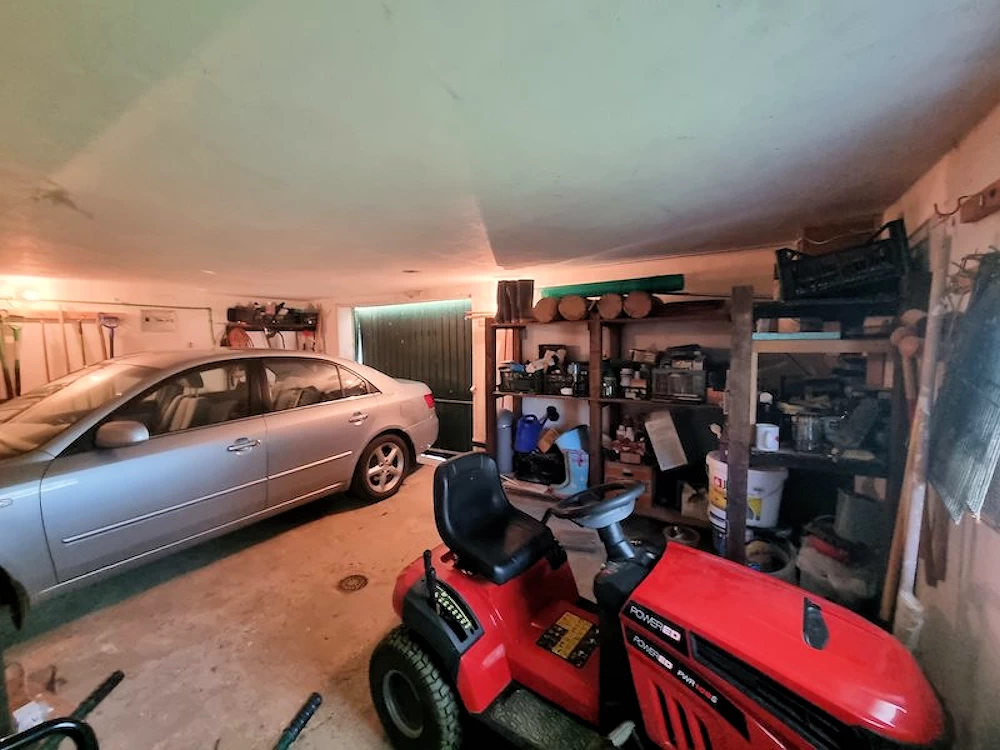 Garage und Werkzeugraum